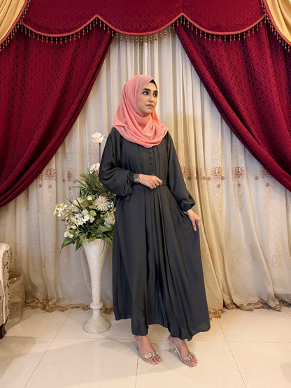 CLASSIC PLEATED ABAYA (Trending 2026)
