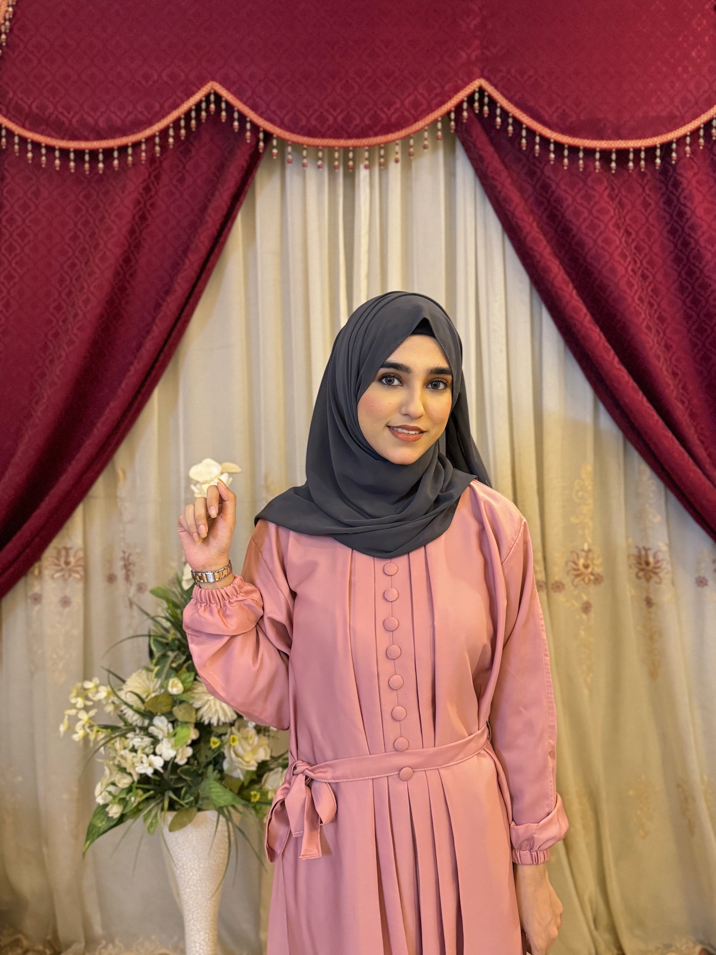 CLASSIC PLEATED ABAYA (Trending 2026)