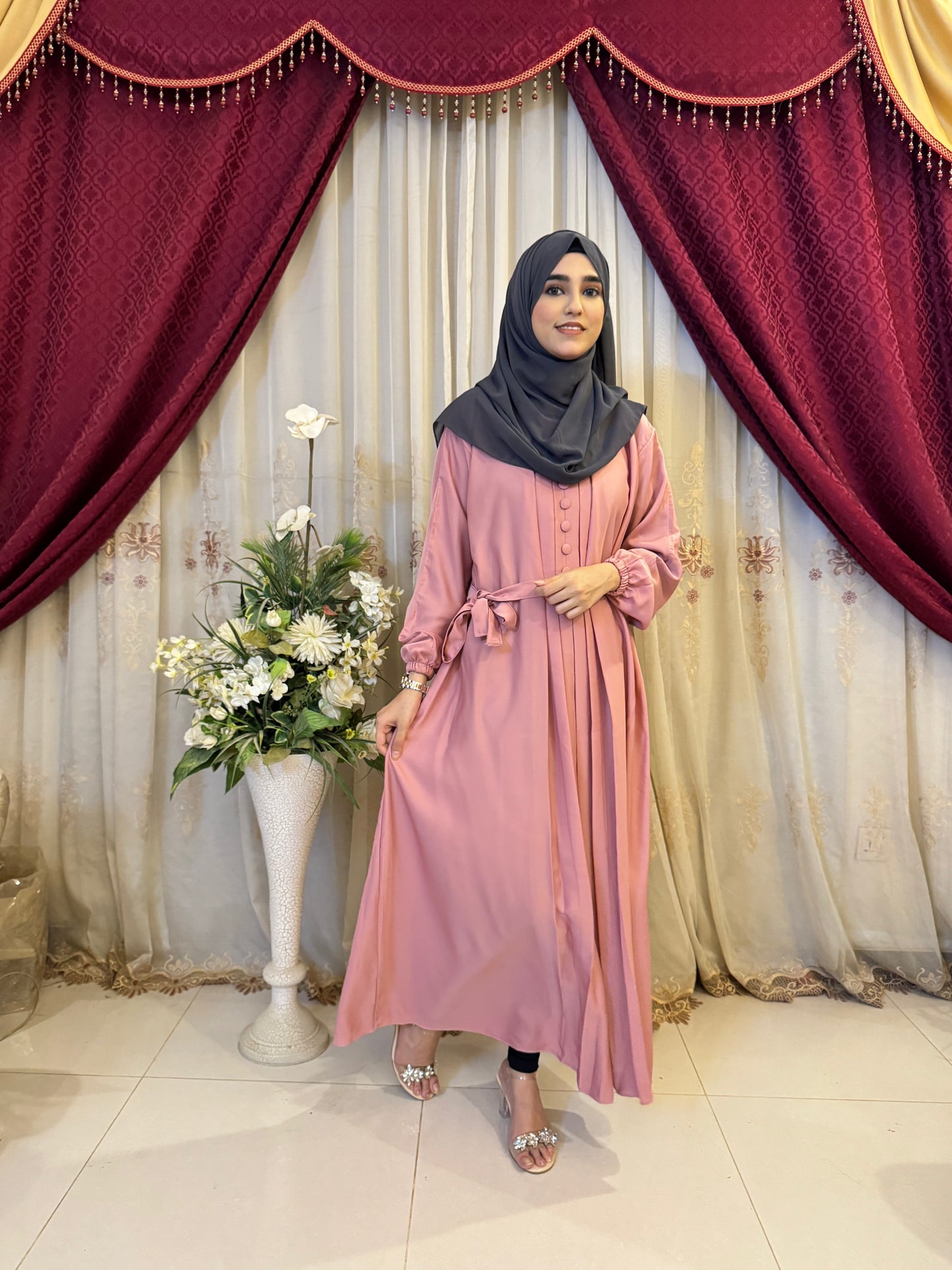 CLASSIC PLEATED ABAYA (Trending 2026)